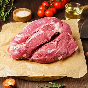 Окорок телячий б/к