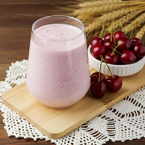 Йогурт питьевой Вишня, 2,5%